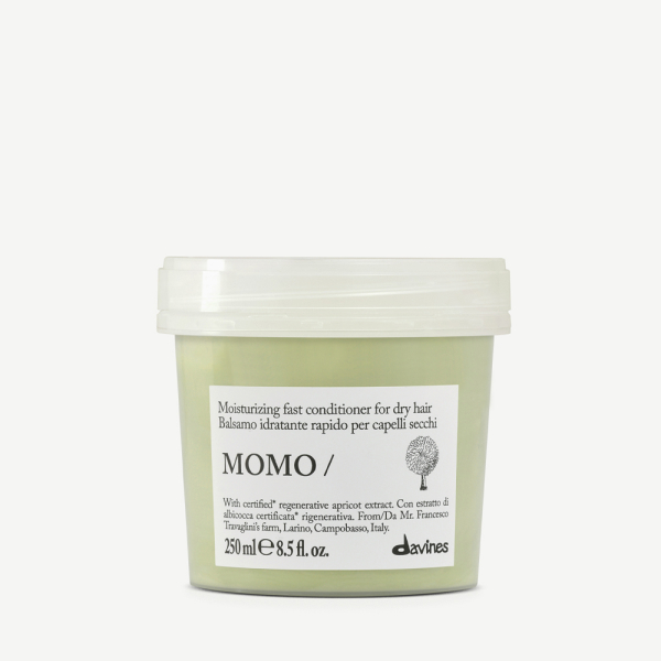 Хидратиращ балсам Davines Essential Momo Conditioner 250ml